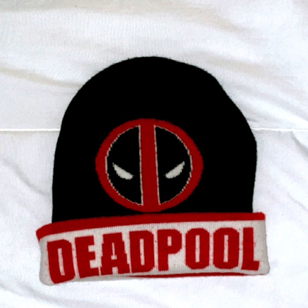 MARVEL DEADPOOL BEANIE